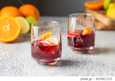 Refresh drink sangria 92482135