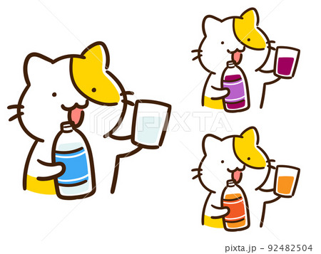 色々なペットボトル飲料を飲もうとするかわいいねこのデフォルメイラストセット 色々なペットボトル飲料を飲もうとするかわいいねこのデフォルメイラストセット 92482504