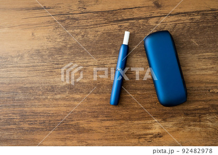 加熱式たばこイメージ 92482978