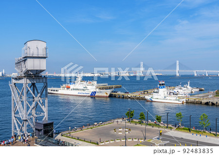 みなとみらいの風景(横浜市中区、ハンマーヘッドより) 92483835