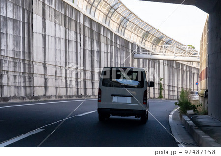 幹線道路　走行イメージ　 92487158