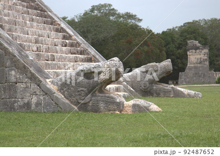 Jaguar carvings at the base of Chichen Itza Jaguar carvings at the base of Chichen Itza 92487652