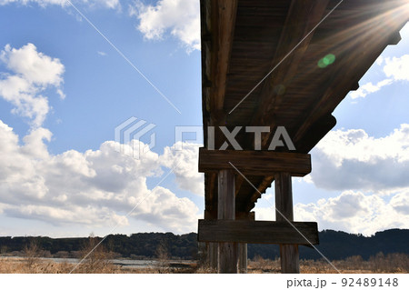 【静岡県島田市】大井川に架かる蓬莱橋 橋桁 92489148