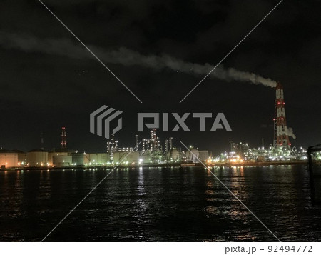 工場夜景 京浜工業地帯 工場夜景 京浜工業地帯 92494772