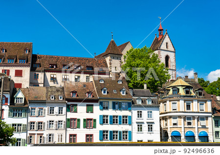 View of the Leonhardskirche church at the Lohnhof in Basel, Switzerland 92496636