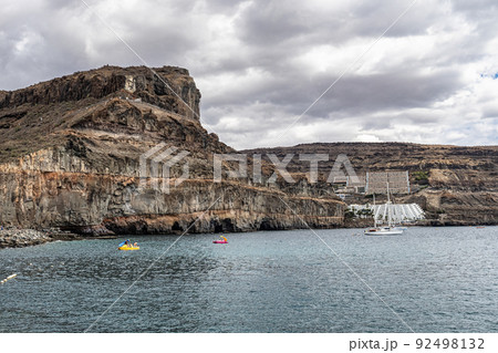 Seafront of Puerto de Mogan, Gran Canaria, Canary Islands, Spain. 92498132