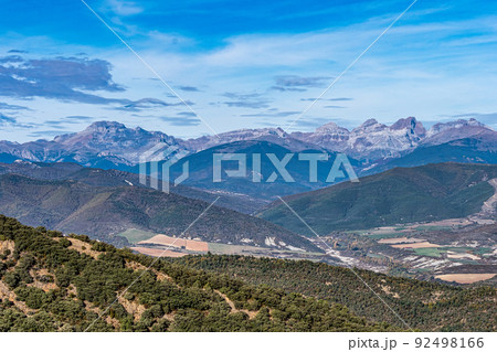 View from viewpoint Santa Cruz de la Seros, Huesca, Spain. 92498166