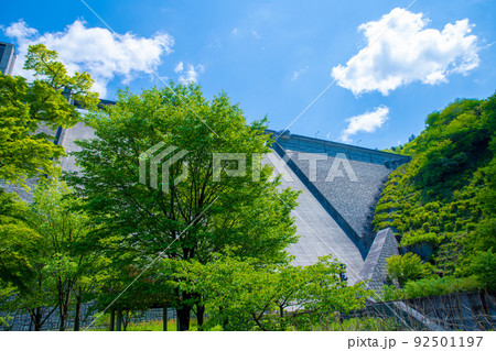四万川ダム 日向見公園 ダム下周辺の風景 新緑の季節 四万川ダム 日向見公園 ダム下周辺の風景 新緑の季節 92501197