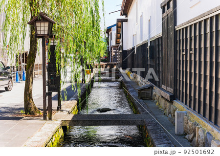 飛騨古川　瀬戸川と白壁土蔵街 92501692