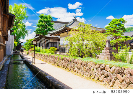 飛騨古川　瀬戸川と円光寺 92502990
