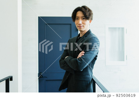 ビジネスカジュアルイメージ ビジネスカジュアルイメージ 92503619