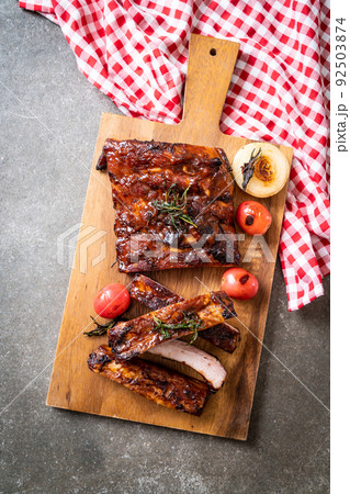 grilled barbecue ribs pork 92503874