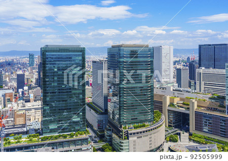 大阪中心街　梅田　都市風景【梅田スカイビルより】 92505999