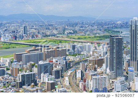 大阪中心街 梅田 都市風景 淀川【梅田スカイビルより】 大阪中心街 梅田 都市風景 淀川【梅田スカイビルより】 92506007