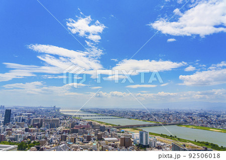 大阪中心街　梅田　都市風景　淀川【梅田スカイビルより】 92506018