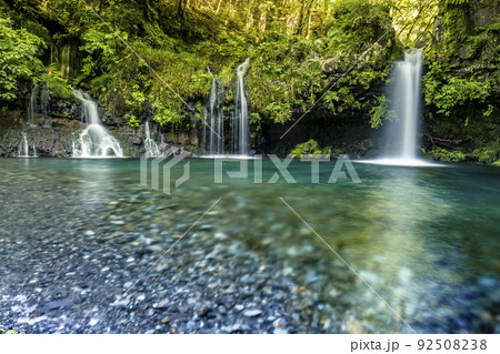 静岡県富士宮市にある陣馬の滝 92508238