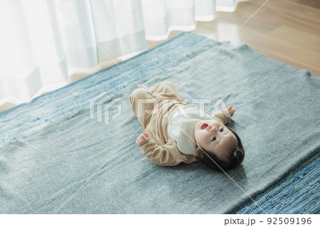 赤ちゃん 92509196