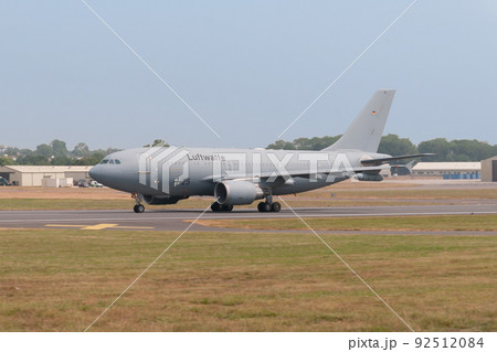 ドイツ空軍A310 MRTT空中給油機離陸 92512084