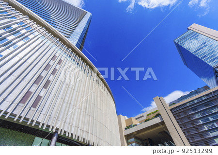 グランフロント大阪　夏の青空 92513299