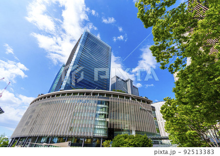 グランフロント大阪　夏の青空 92513383