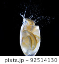 レモンサワー　冷んやり　飛沫 92514130