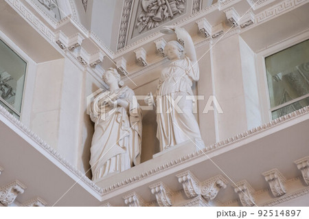 Interior of the Hermitage Museum with marble sculpture and beautiful fresco ceiling Interior of the Hermitage Museum with marble sculpture and beautiful fresco ceiling 92514897