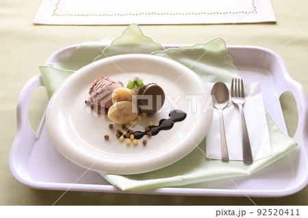 スイーツ盛り合わせ 92520411