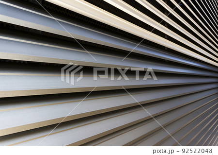 カラフルなステンレスのルーバーのテクスチャ素材 92522048
