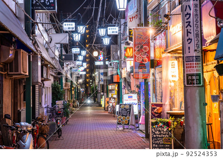 《東京都》蒲田駅前飲み屋街・バーボンロード 《東京都》蒲田駅前飲み屋街・バーボンロード 92524353