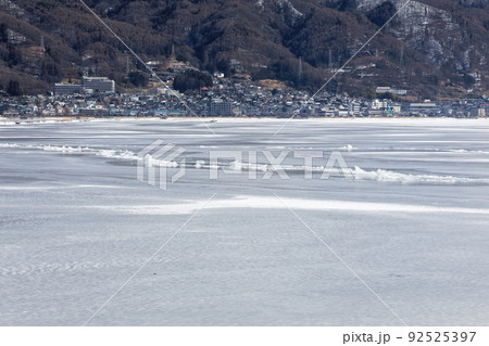 諏訪湖の御神渡 2018年 諏訪湖の御神渡 2018年 92525397