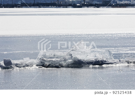 諏訪湖の御神渡 2018年 諏訪湖の御神渡 2018年 92525438