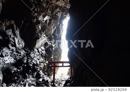 宮崎県日向市 鵜戸神社の昇り龍 宮崎県日向市 鵜戸神社の昇り龍 92529209
