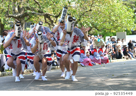 阿波踊り　春の祭典　徳島市　有名連の男踊り 92535449