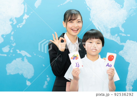 英語教室(ブルーバック、講師、生徒、英語カード 英語教室(ブルーバック、講師、生徒、英語カード 92536292