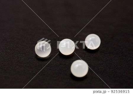 球体のムーンストーン 92536915