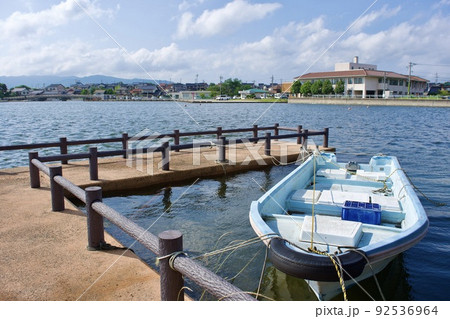 山陰のジオパーク 宍道湖中海 大根島の桟橋 山陰のジオパーク 宍道湖中海 大根島の桟橋 92536964