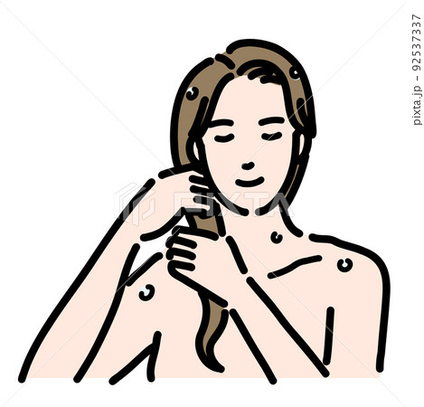髪をトリートメントしている若い女性 92537337