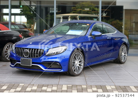 ディーラーの高級車 イメージ ディーラーの高級車 イメージ 92537544