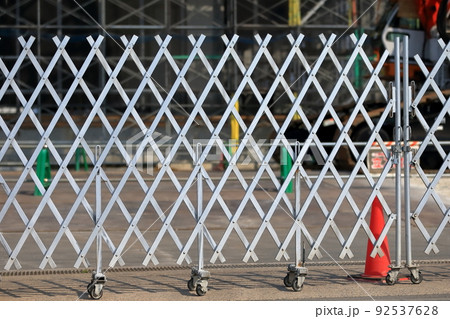 工事現場のキャスターゲート イメージ 工事現場のキャスターゲート イメージ 92537628