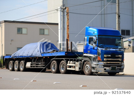 トレーラートラック　イメージ 92537640