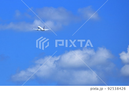 大阪国際空港 離着陸する旅客機 大阪国際空港 離着陸する旅客機 92538426
