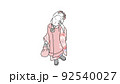 着物を着てポーズをしている子供 92540027