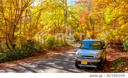 秋のドライブ 92540104