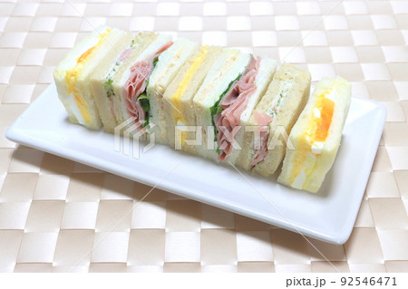 美味しいミックスサンド(ミニサンド) 美味しいミックスサンド(ミニサンド) 92546471