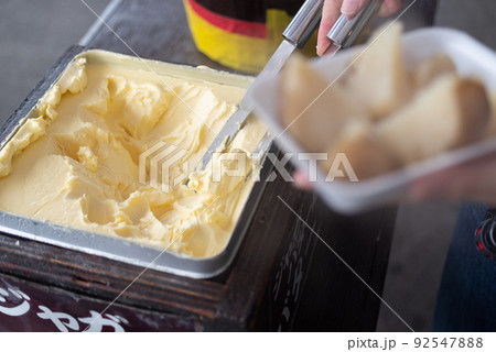 ホクホクなじゃがバター ホクホクなじゃがバター 92547888