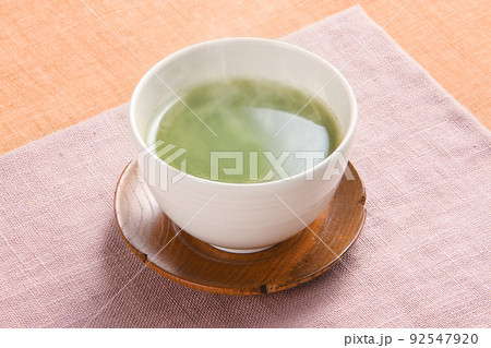 温かい緑茶 92547920