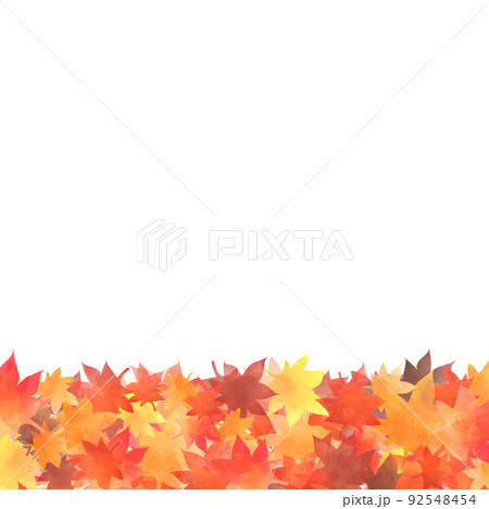 積もったもみじの葉（正方形） 92548454