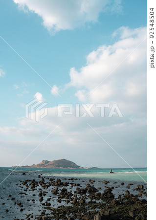 Geumneung Beach in Jeju island, Korea 92548504