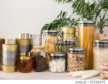 Products for the period of the pandemic or famine Products for the period of the pandemic or famine 92550070