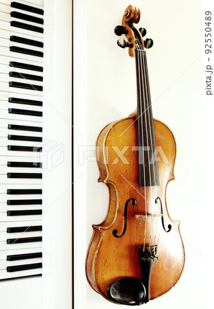 violin and piano keys 92550489